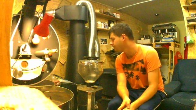 ОБЖАРКА КОФЕ / КАК ДЕЛАЕТСЯ КОФЕ смотреть онлайн
