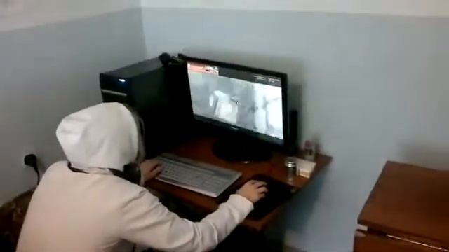 лучше играть в пасьянс)))) смотреть онлайн