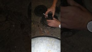 замена сцепления на ниве без ямы и условий.