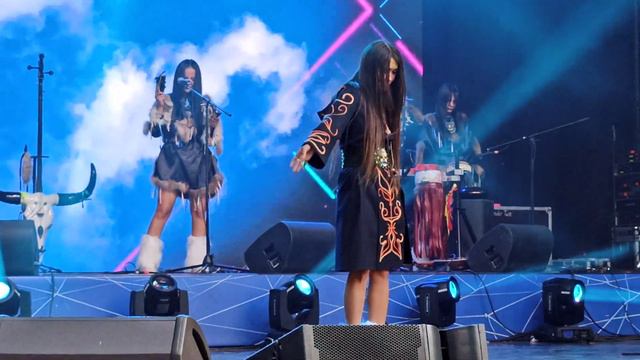 OTYKEN - сибирская фолк-поп группа на фестивале народов Севера "Душа России" в Санкт-Петербурге смотреть онлайн