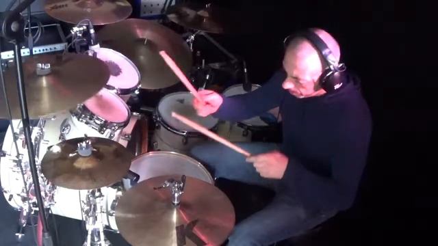 Van Halen - You Really Got Me drum cover [HD] смотреть онлайн