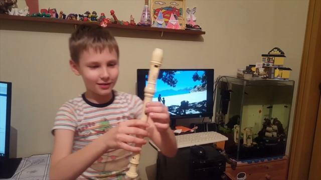 Как научиться играть на блок-флейте. (Урок №1) смотреть онлайн