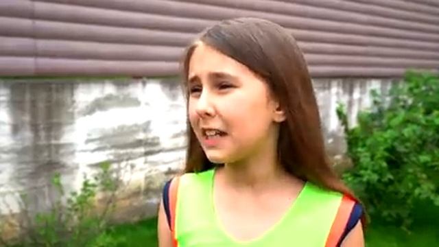 Ева ИЗ ДЕТДОМА! Она узнала СТРАШНУЮ ТАЙНУ и ПОКИДАЕТ ШКОЛУ НАВСЕГДА? смотреть онлайн