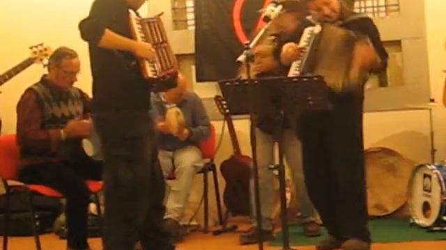 Canzoni Anarchiche per Gianpaolo Verdecchia смотреть онлайн