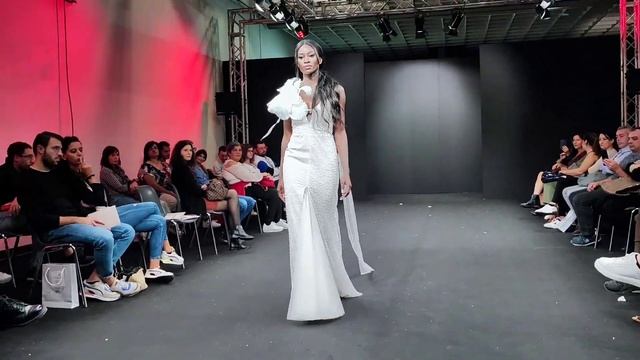 Wedding Dresses & Bridal Gowns ??VERA WANG 2023 The Latest Trends for 2023 Abiti da #sposa #vogue смотреть онлайн