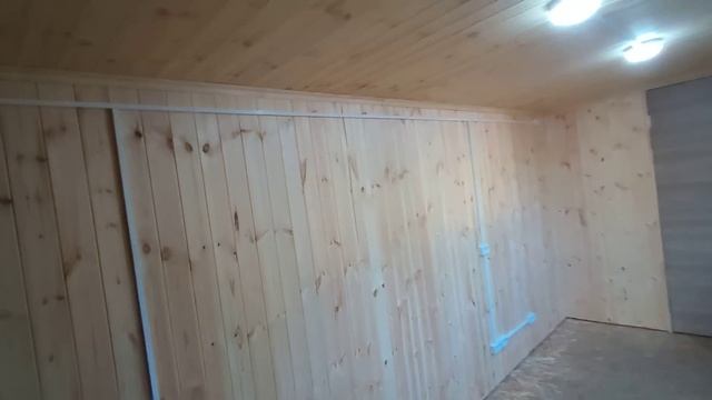 Дачный домик Люкс вагончик бытовка блок контейнер металлический с душем и санузлом и печкой смотреть онлайн