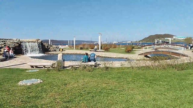 У ОКЕАНАРИУМА, ЯПОНСКОЕ МОРЕ. смотреть онлайн