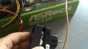 Монитор мигает. Изображение появляется и пропадает через секунду.