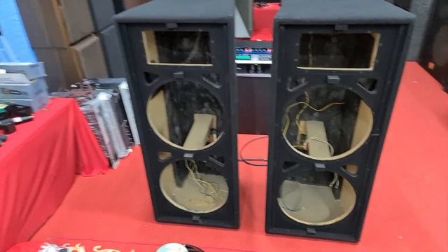 Loa JBL JRX 125. Full đôi. Bass 40. Sx tại Hoa Kỳ. Đt 0936.583.140 смотреть онлайн