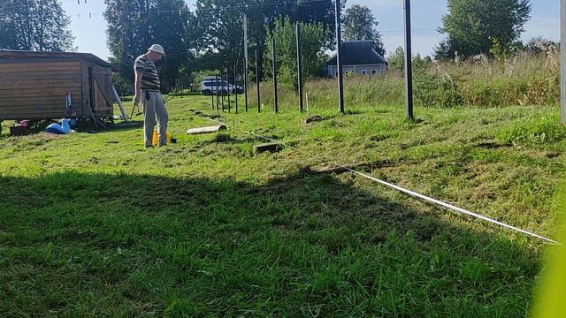 ВЫСАЖИВАЕМ ЧЕРЕНКИ ТУИ СМАРАГД/ НА ДЕРЕВНСКОМ СКЛОНЕ / ЧАСТЬ I смотреть онлайн