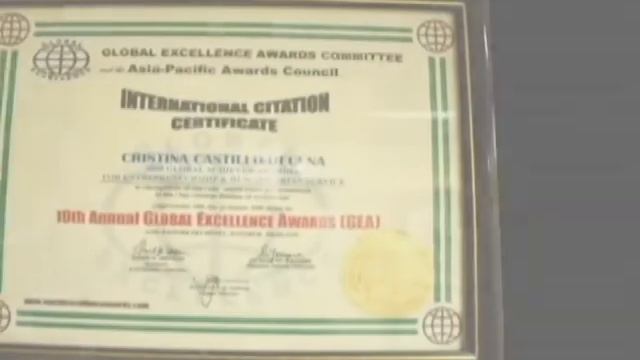 Cristina Decena's Awards смотреть онлайн