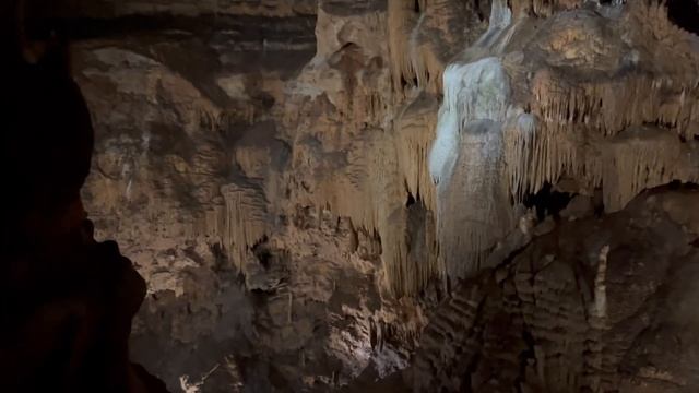 Camping and Exploring in Onondaga Cave State Park смотреть онлайн