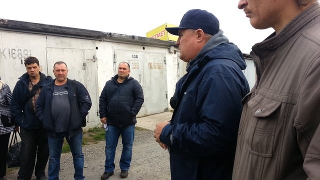 Стихийное собрание владельцев металлических гаражей. Кемерово 13.10.2018 смотреть онлайн