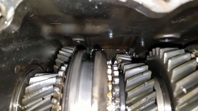 1988 Ford Bronco 2 Clutch Installed and T18 CARNAGE!! смотреть онлайн