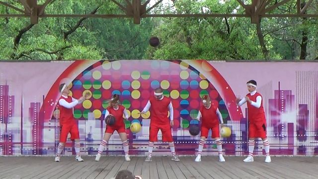 Танцевальный Марафон "Эстрадно Цирковой коллектив" - танец Баскетбол смотреть онлайн