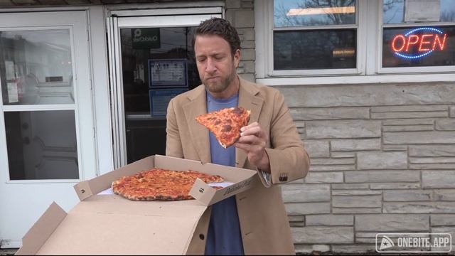 Barstool Pizza Review - DeLucia's Brick Oven Pizza (Raritan, NJ) смотреть онлайн