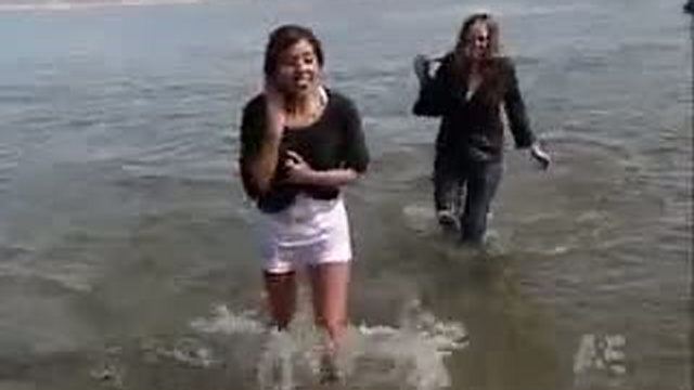 Гулять по воде, гулять по воде, гулять по воде со мною.. смотреть онлайн