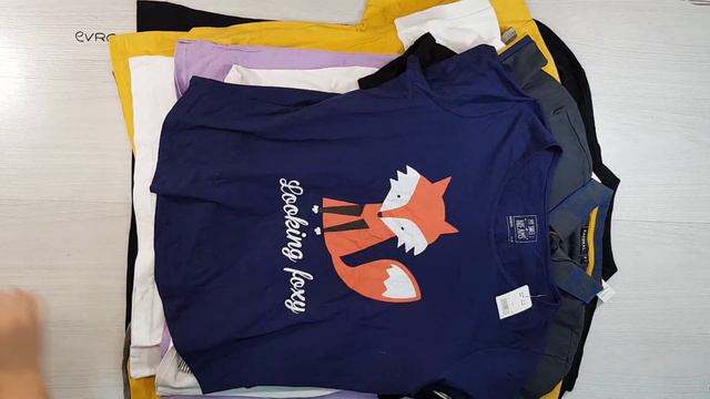 B1 03536 Brand t-shirts ( Брендовые футболки м/ж) №3 4,85 кг. 14,80€ за кг. 30шт. смотреть онлайн