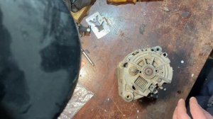 Как отремонтировать генератор ДЭУ ЛАНОС и не сломать нос! Смотрим щетки генератора. #lanos