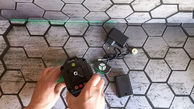 Лазерный уровень нивелир лазер 4х360 градус 4D 16 лучей линий зелёный луч Makita. Аналог MAKITA смотреть онлайн