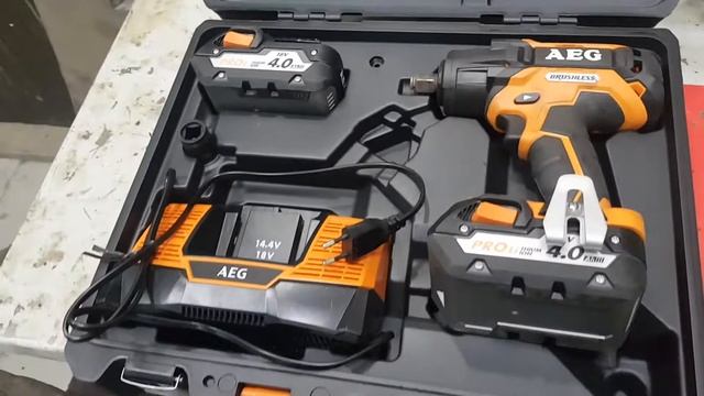 Гайковёрт AEG