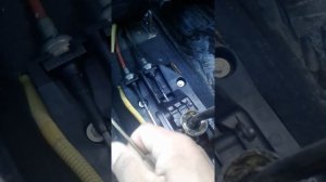 замена пружины обратного хода рычага мкпп на шевроле авео т200 1.2 8кл.