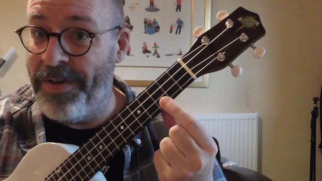 Intro to the tenor banjo, for ukulele players. смотреть онлайн