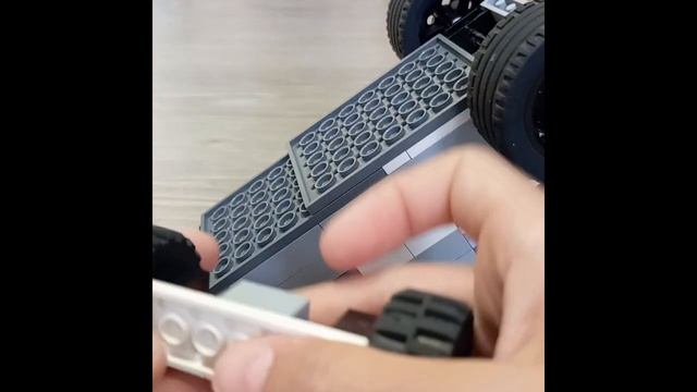 Как сделать трактор с плугом из Lego часть 2 смотреть онлайн