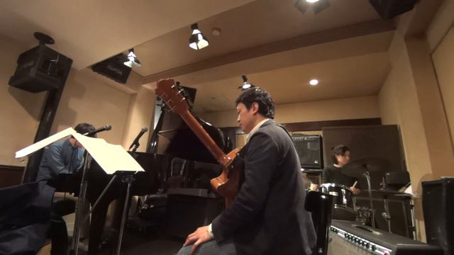 "Choose Now" (Tadd Dameron) - feat. Kosuke Hagiwara (guitar), Junpei Nishiguchi (piano) смотреть онлайн