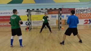 Тренировка вратарей в футболе