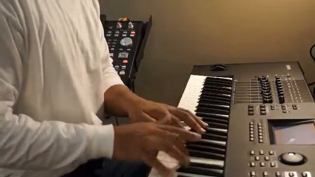 MPC and Motif XF Beat Making смотреть онлайн