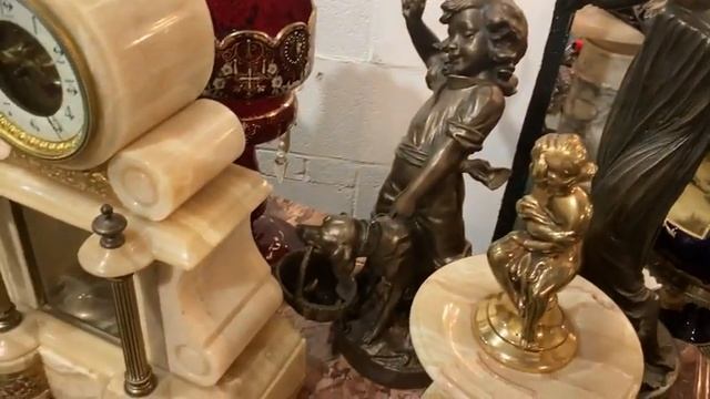 Барахолка, магазин и фарфоровая нимфа смотреть онлайн