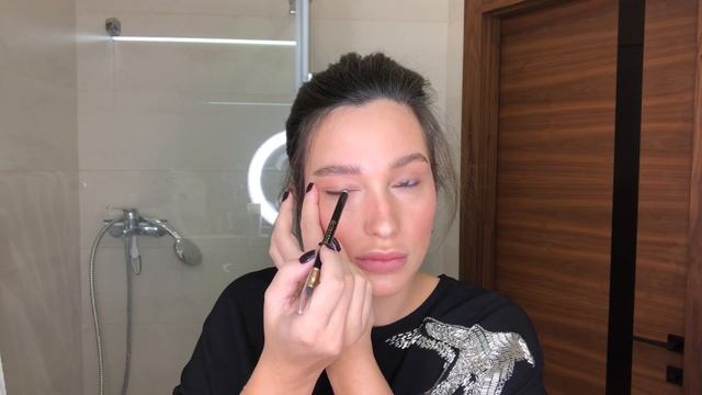 Макияж с блестками✨✨✨ смотреть онлайн