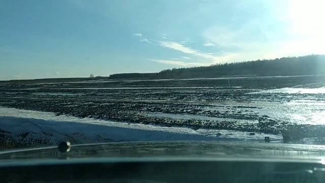 По бездорожью на Рено Логан. Чуть не перевернулись. Место добычи торфа. Изучаем местность. Рискуем смотреть онлайн