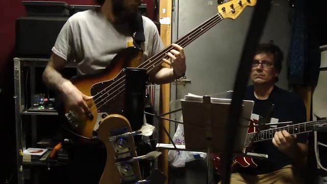 Icy Queen (I was jamming with Jazz cats + drum machine) - 2018 смотреть онлайн