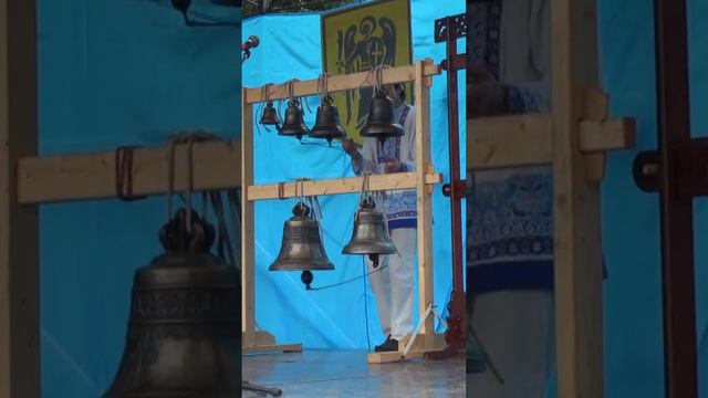 Колокольный звон в Диканьке (Украина) 2010 г. смотреть онлайн