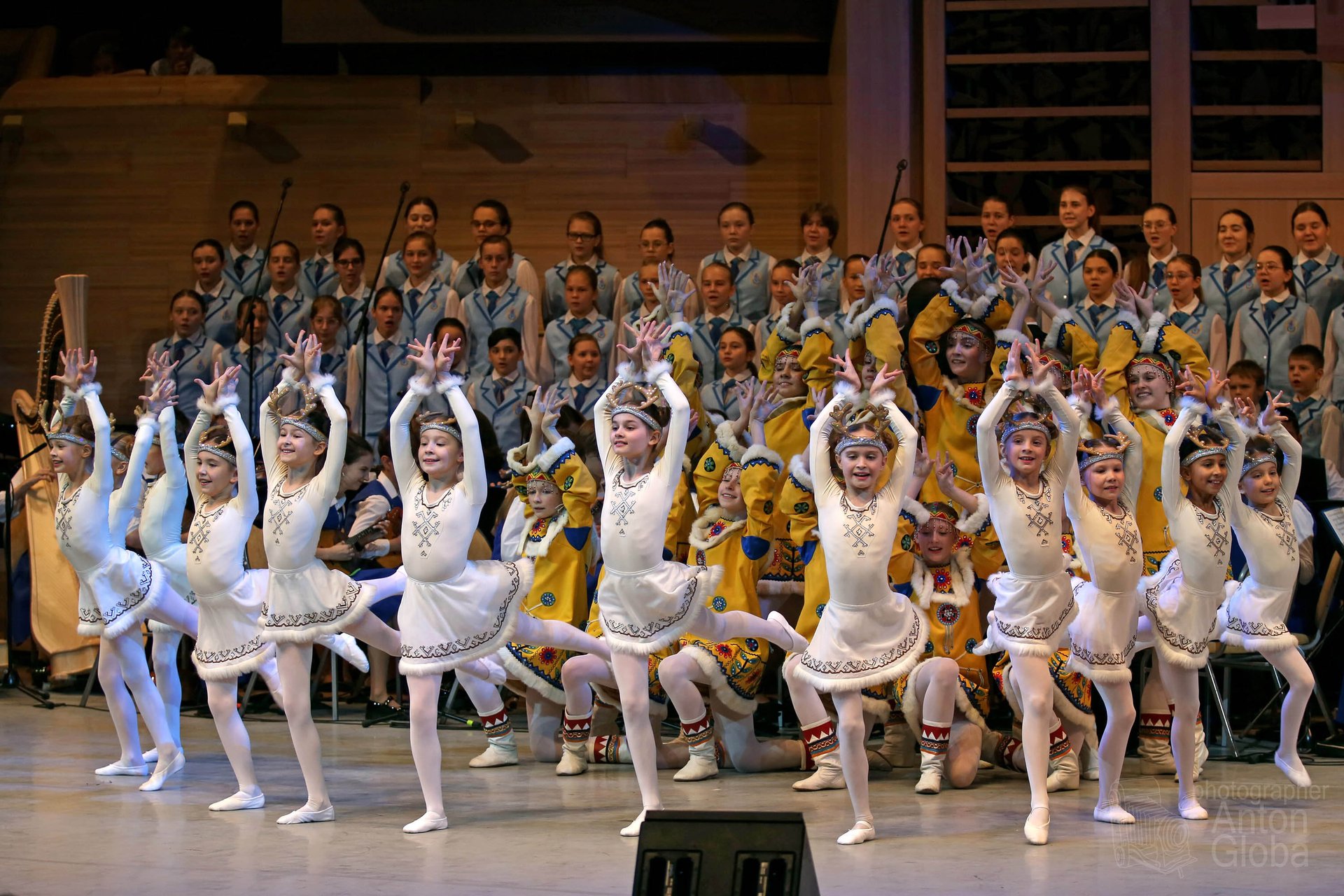 "Праздник молодого оленя", Ансамбль Локтева. "The Feast of the Young Deer", Loktev Ensemble. смотреть онлайн