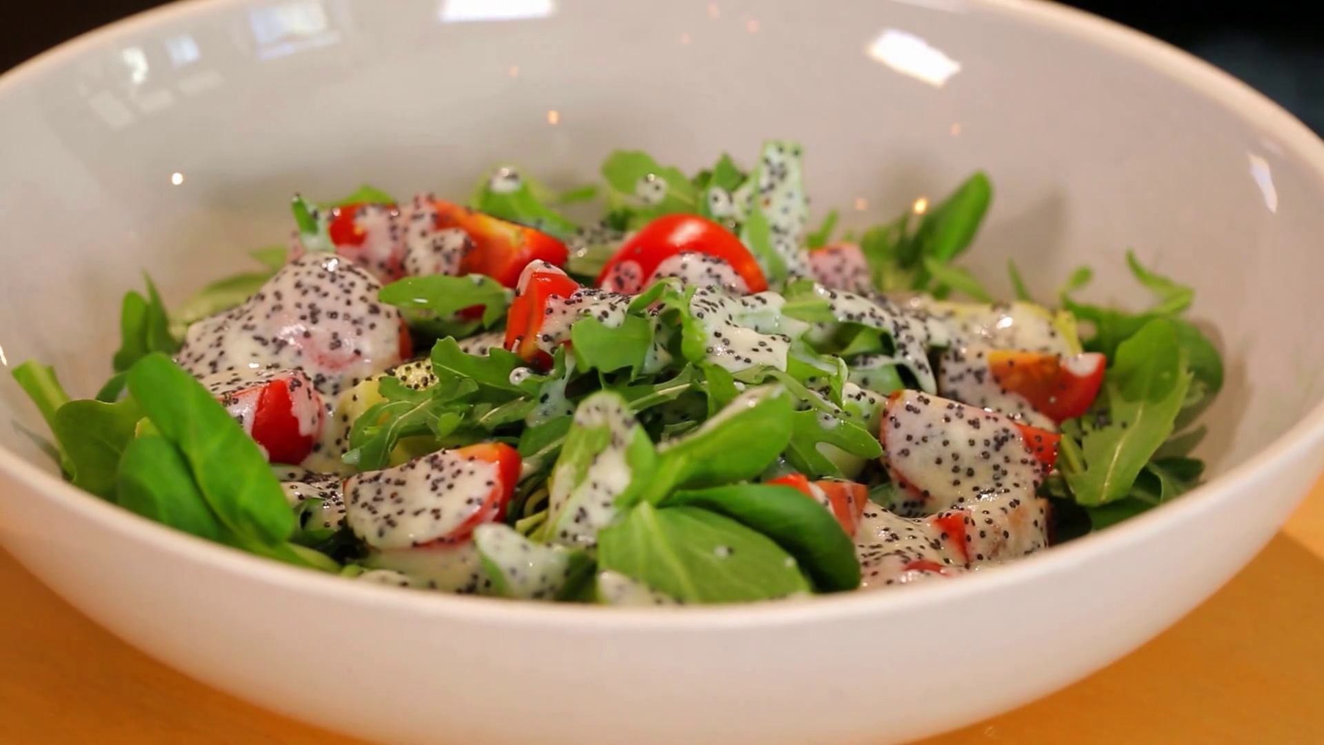 Овощной салат с йогуртом и мёдом смотреть онлайн