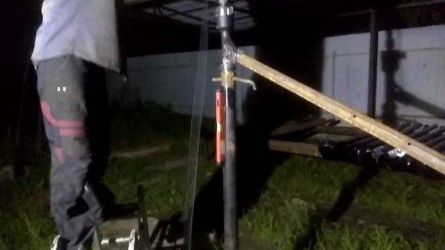 Как закрутить сваю руками? Без применения спецтехники. Недорого и функционально! смотреть онлайн