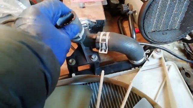 Новый радиатор на старый кариб. AL25. Sprinter Carib. 3A-U. смотреть онлайн