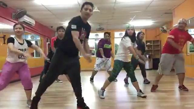 samba la mamba by Korn and DL...NOW.... credit to Erma yacub for the video and LIVE LoVE Party смотреть онлайн