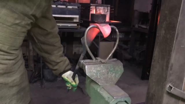 Ковка листа из уголка) Новый вид. смотреть онлайн
