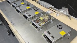 Как закрепить блоки питания для светодиодной ленты в щите | крепежные уголки Mean Well