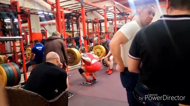 Я на соревнованиях по пауэрлифтингу и жиму штанги лёжа в "Люкс Gym" Магадан 24 ноября 2019. смотреть онлайн