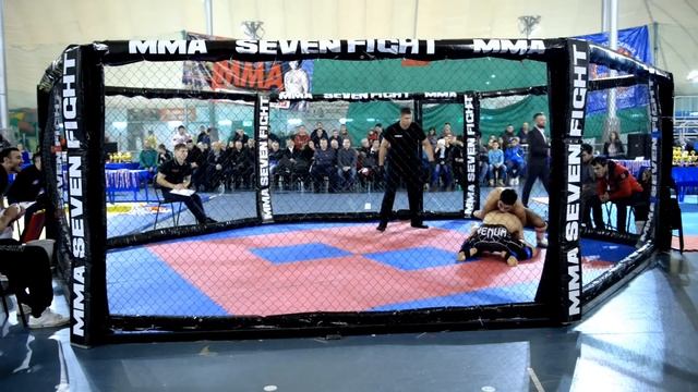 ММА Турнир смешанных единоборств SEVEN FIGHT- Иваново смотреть онлайн