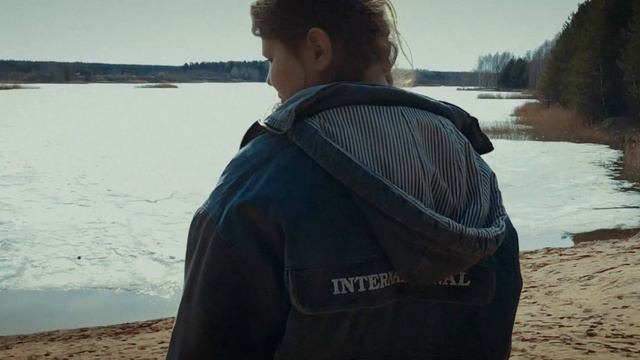 Forest Running (Victoria Slowmo) смотреть онлайн