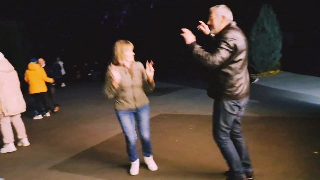 О МАРИЯ ЛАЧО МАМА МИЯ❤️ ТАНЦЬІ В ПАРКЕ ГОРЬКОГО❤️ ХАРЬКОВ 2023 смотреть онлайн