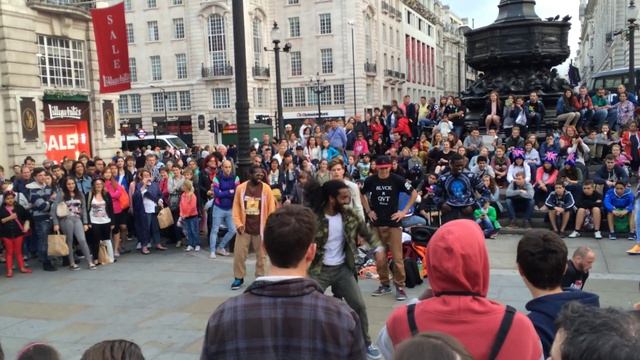 London Street Dance, Piccadilly Circus смотреть онлайн