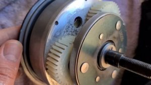 Заклинило редуктор. мотор колесо перестало вращаться в одну сторону.