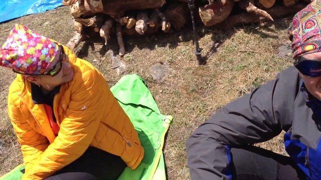 Лечение горной болезни на треке в Непале смотреть онлайн